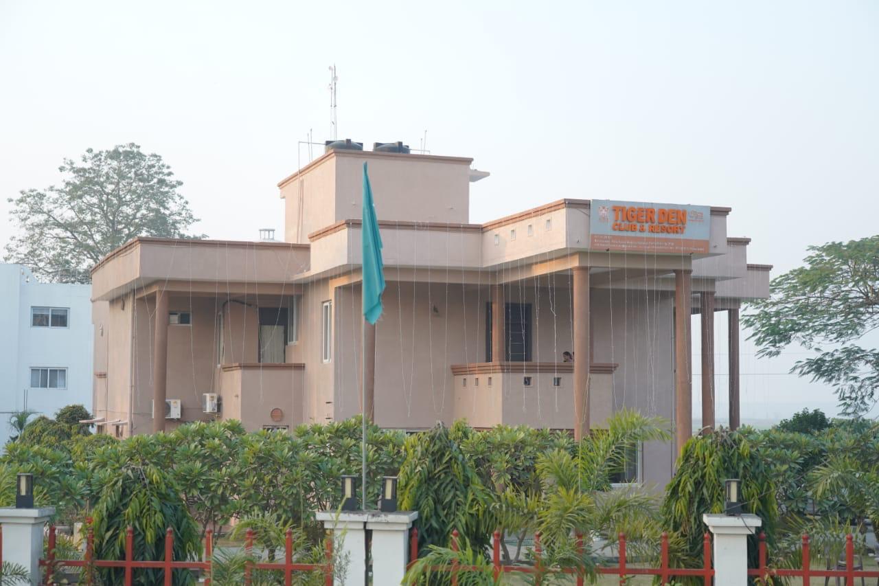 Tiger Den Club & Resort