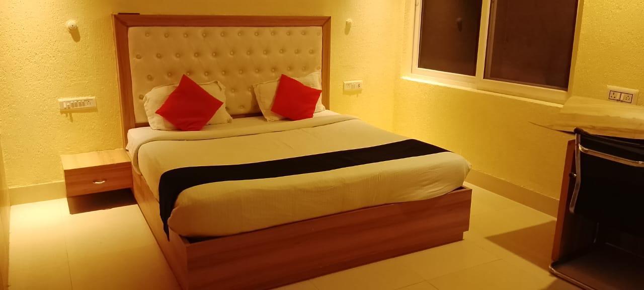 Tiger Den Club & Resort