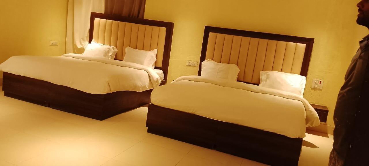 Tiger Den Club & Resort